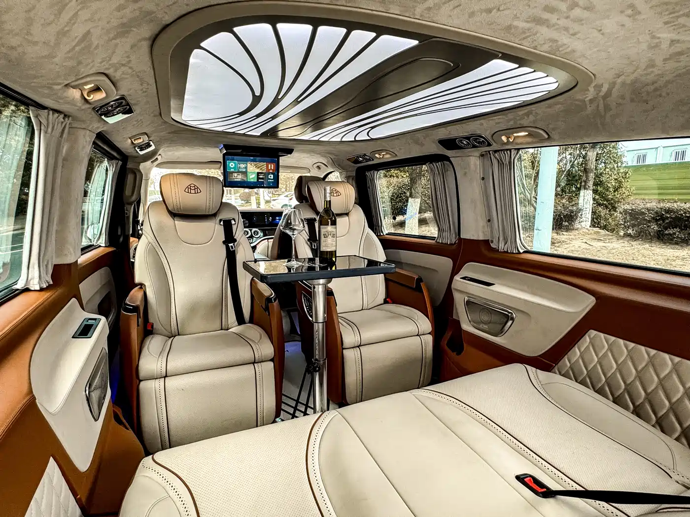 Mercedes-Benz Vito 2023 2.0T Business 7-Seater фото 27