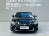 Фото 2 - Lexus ES