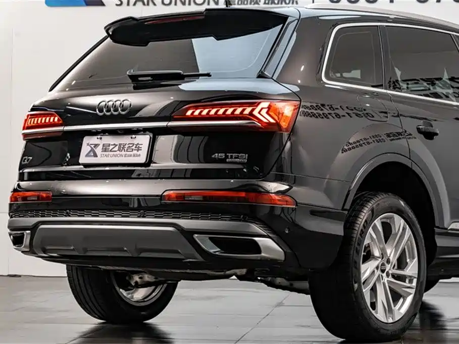 Audi Q7 2023 45 TFSI quattro S line Sport фото 8