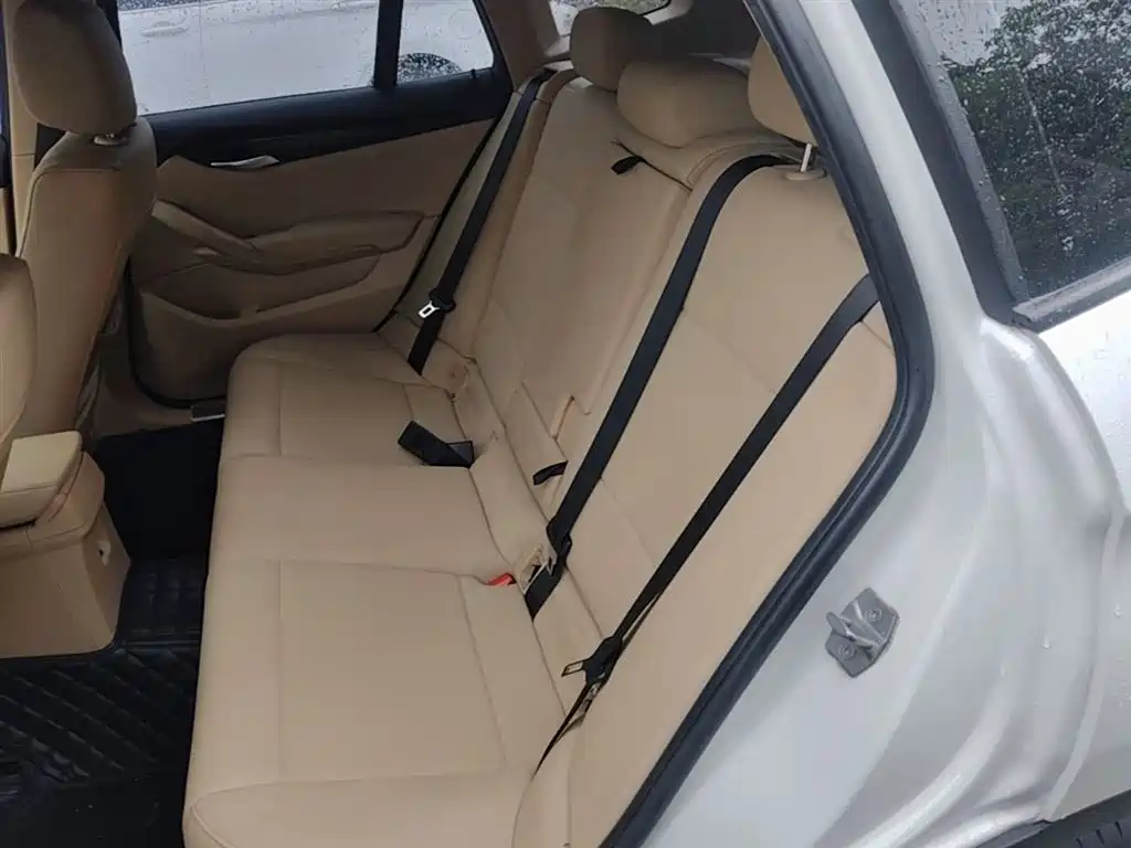 BMW X1 2015 Model sDrive18i Leading Advanced Edition фото 16