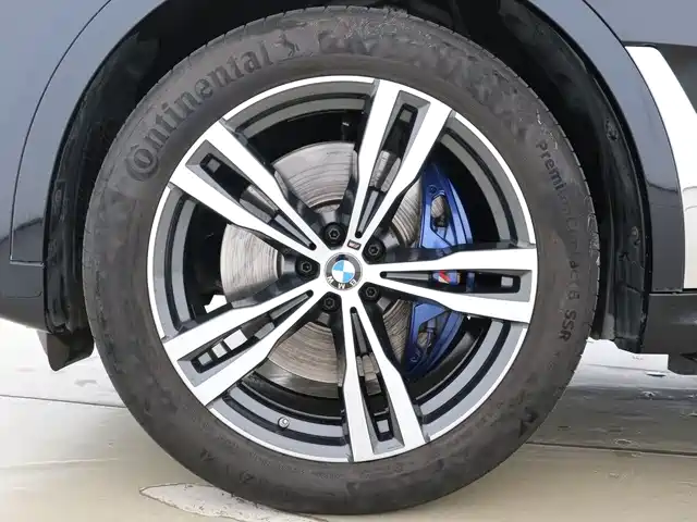 BMW X7 2021 xDrive40i Premium M Sport Package — фото 5
