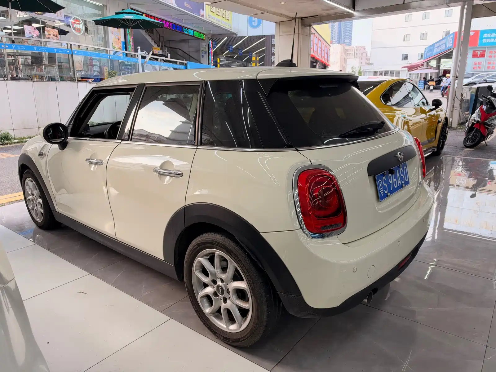Фото 8 - MINI MINI