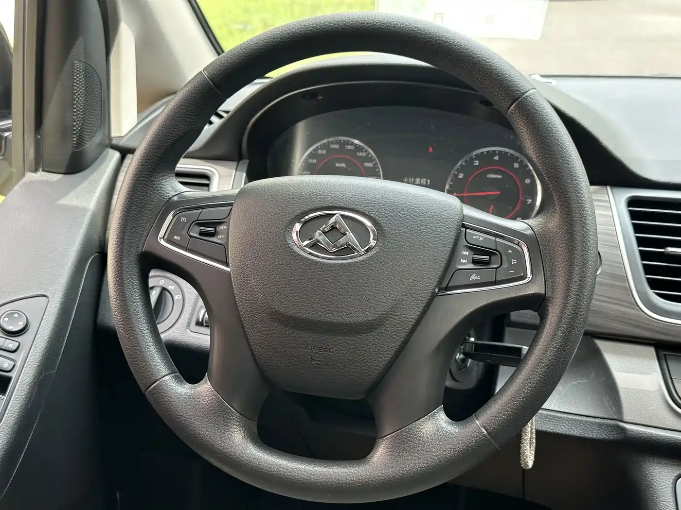 SAIC Maxus Maxus G10 2019 2018 PLUS 2.0T Automatic Elite Edition