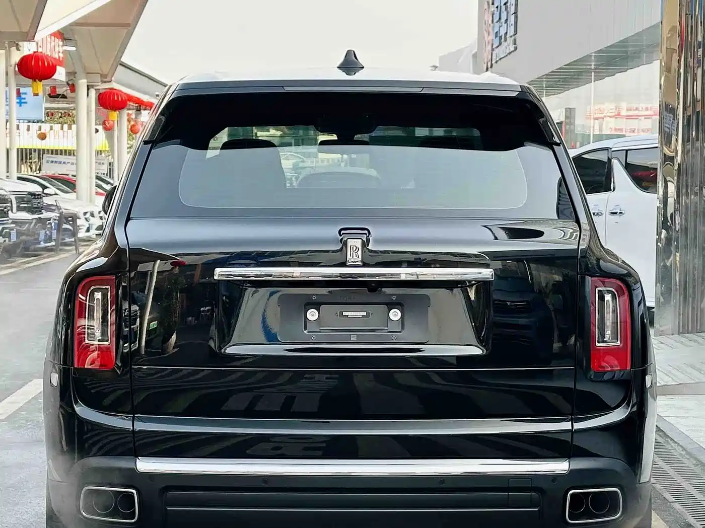 ROLLS-ROYCE CULLINAN