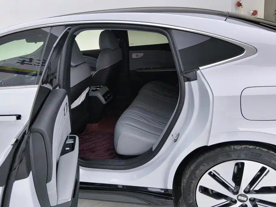 Geely Galaxy Galaxy E8 2024 2024 665km RWD Starship Voyager Edition