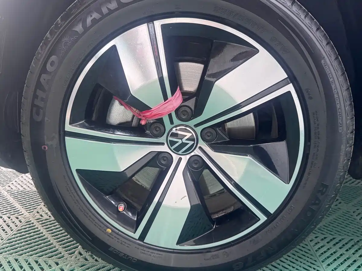 Volkswagen Tharu 2022 280TSI FWD Luxury Edition фото 25