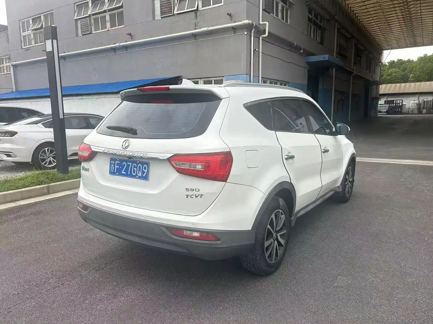 Dongfeng Fengguang Fengguang 580 2017 2017 1.5T CVT Comfort Version