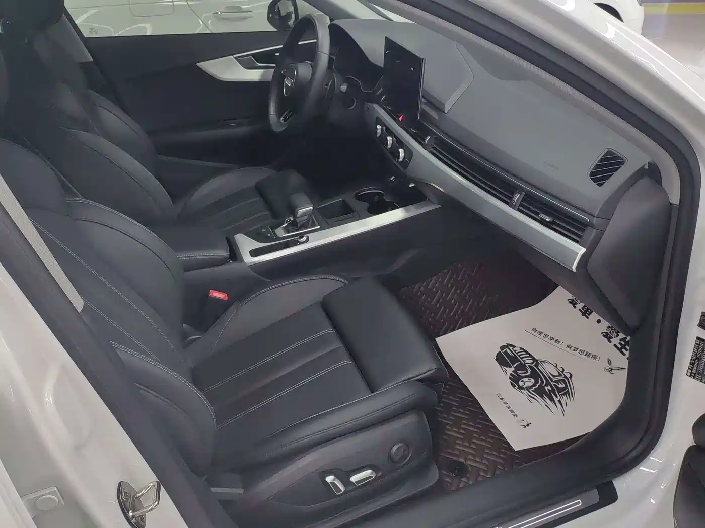 Фото 6 - Audi A4L