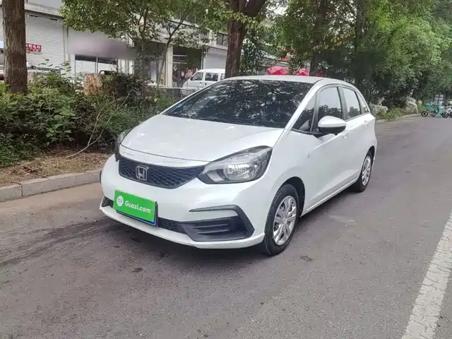 Honda Fit 1.5L CVT, Модный комфорт