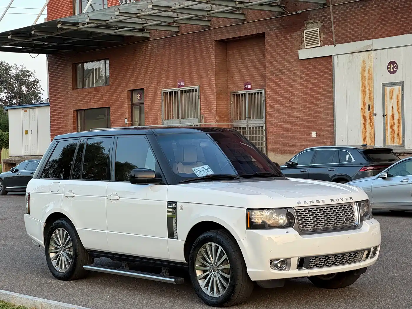 Фото 13 - Land Rover Range Rover