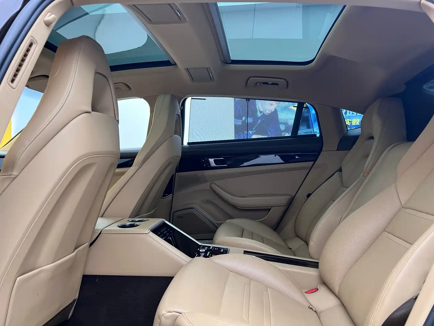 Porsche Panamera 2017 Panamera 4 Executive Long Wheelbase 3.0T фото 10