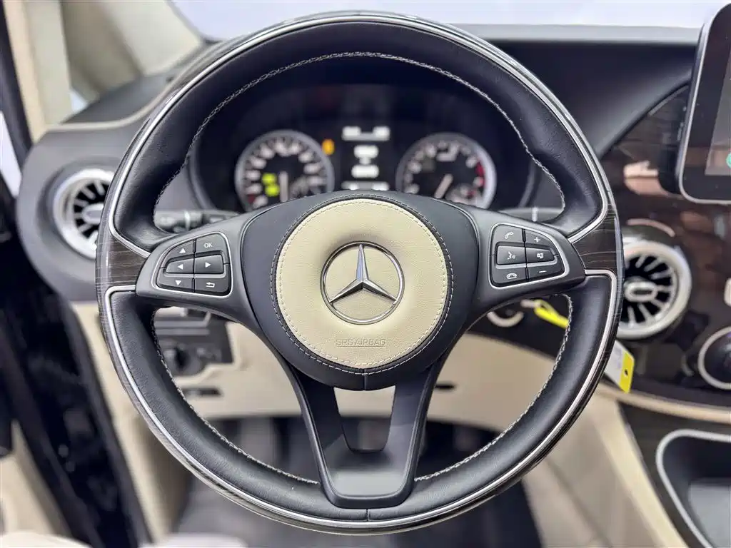 Mercedes-Benz Vito 2021 2.0T Elite 7-Seater фото 14