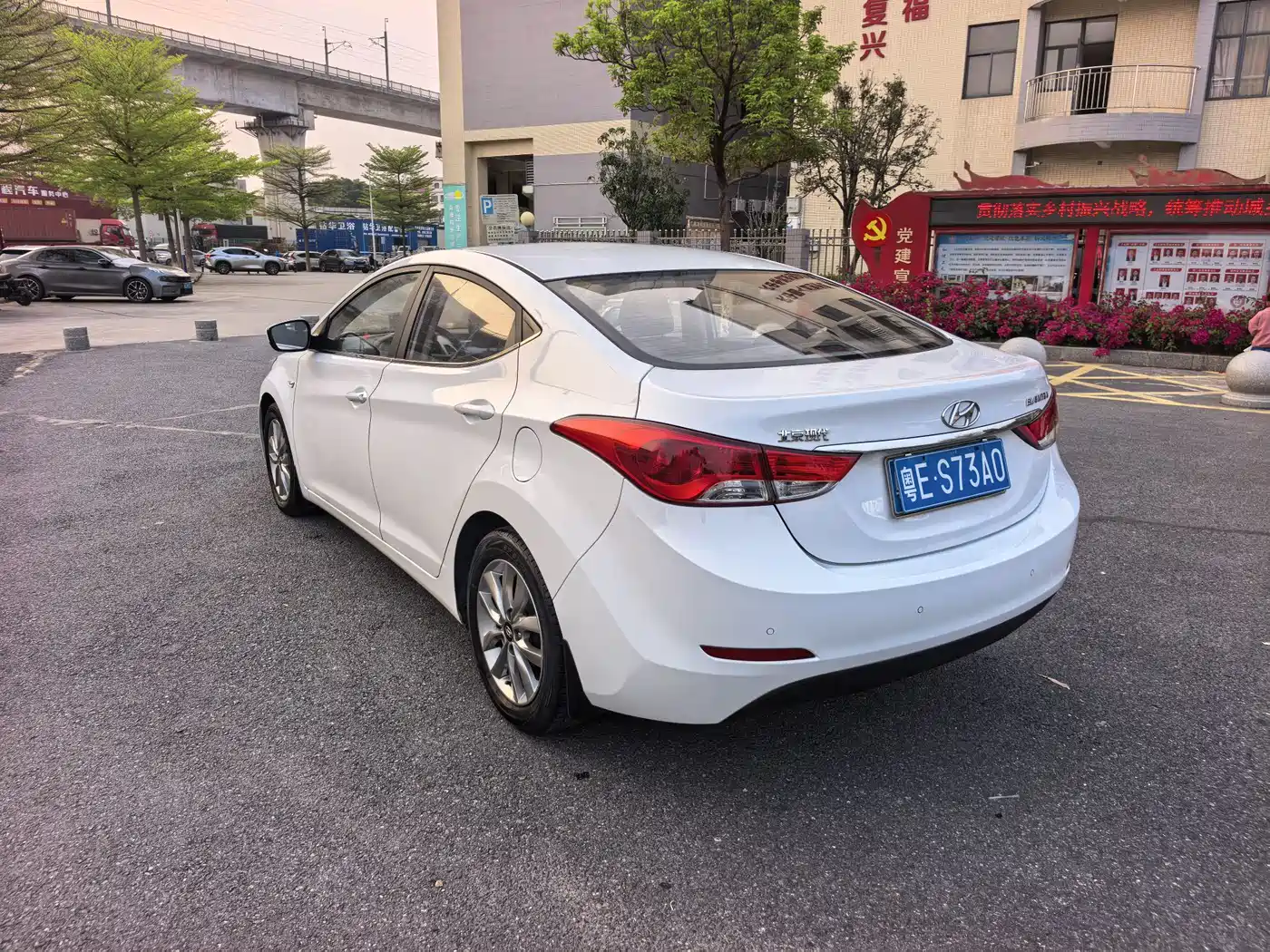 Hyundai Langdong 2015 1.6L Auto Trend фото 4