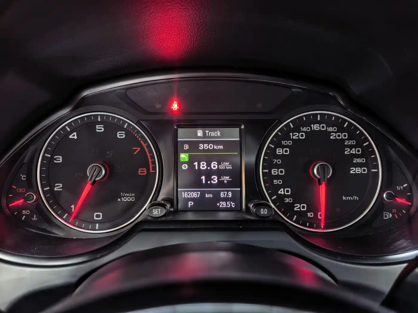 Фото 4 - Audi Q5