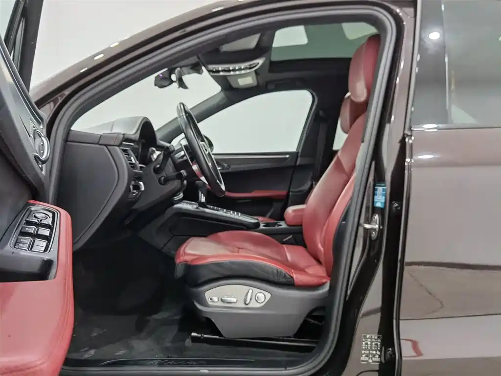 Porsche Macan 2021 Macan 2.0T фото 10