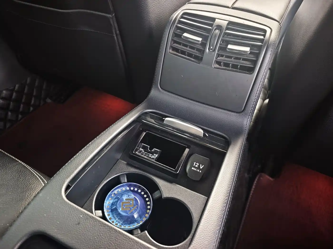Фото 25 - Mercedes-Benz CLS