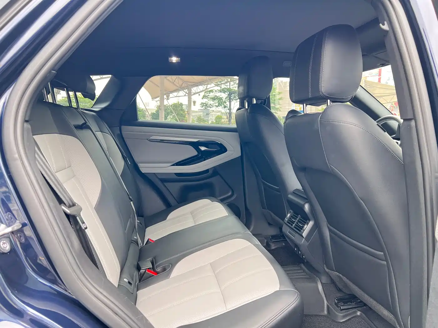 Land Rover Range Rover Evoque 2020 249PS R-DYNAMIC S Sport Edition фото 15