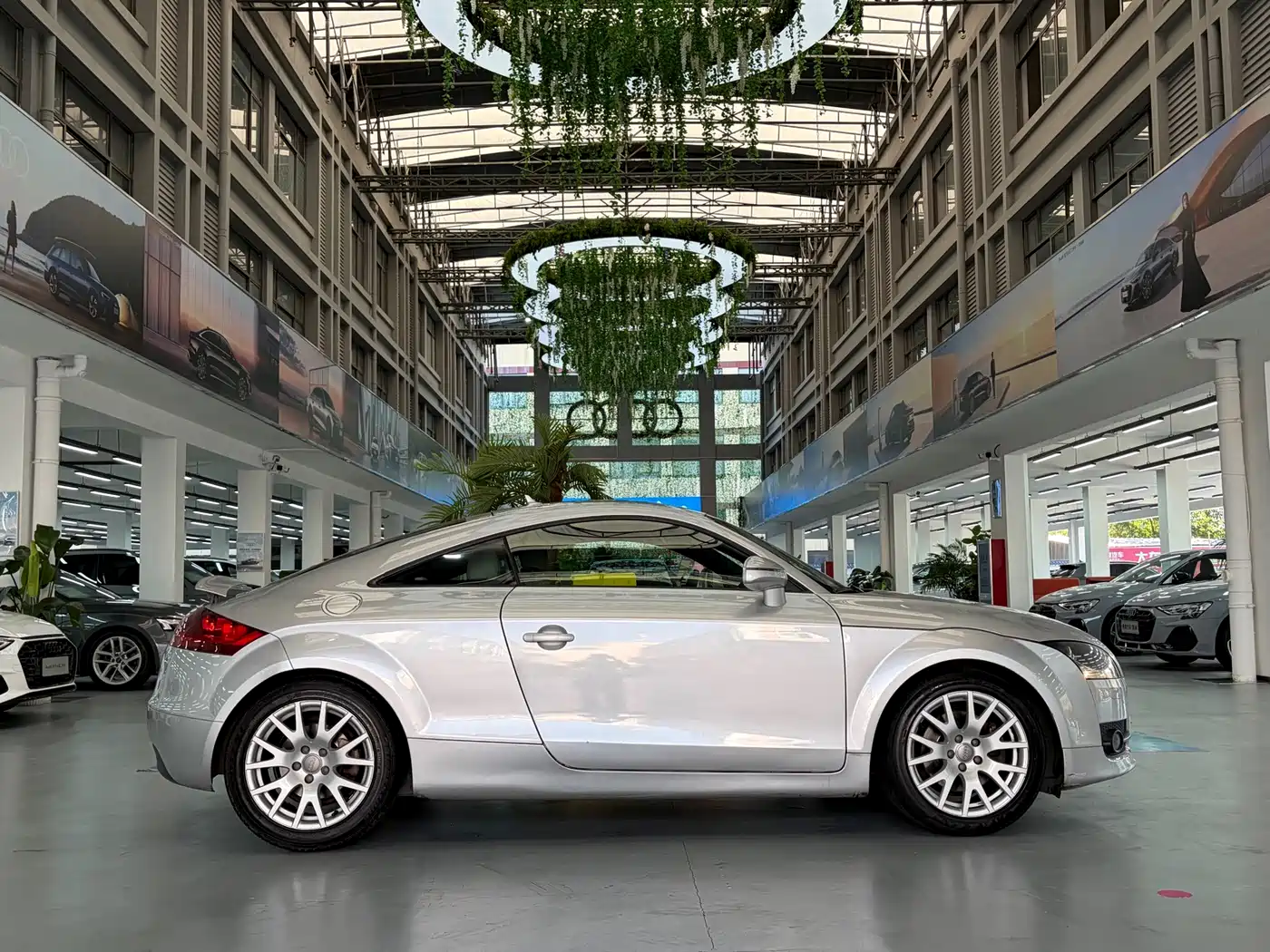 Audi TT 2009 2008 Model TT Coupe 2.0TFSI
