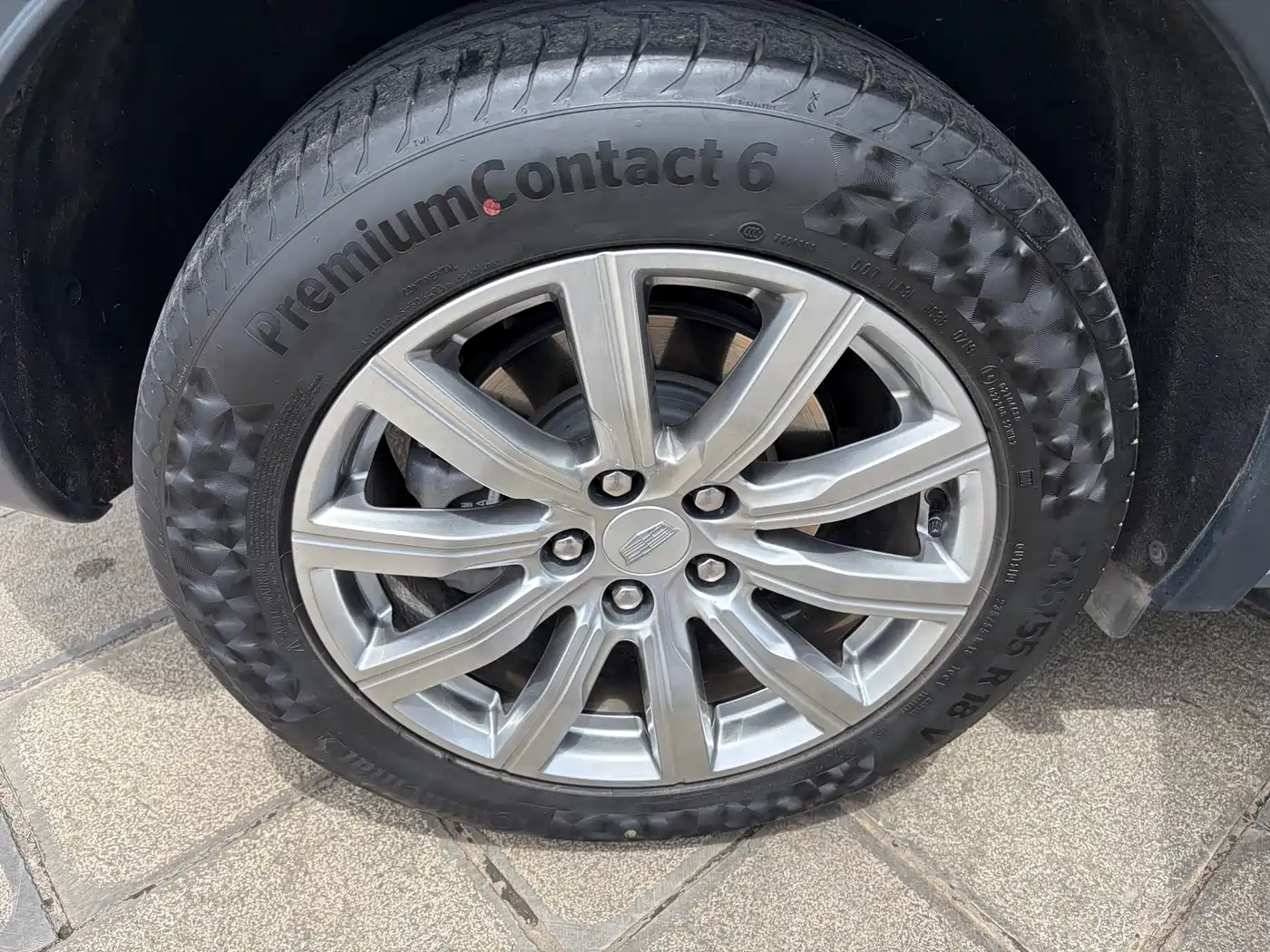 Cadillac XT4 2018 28T FWD Leading Edition фото 28