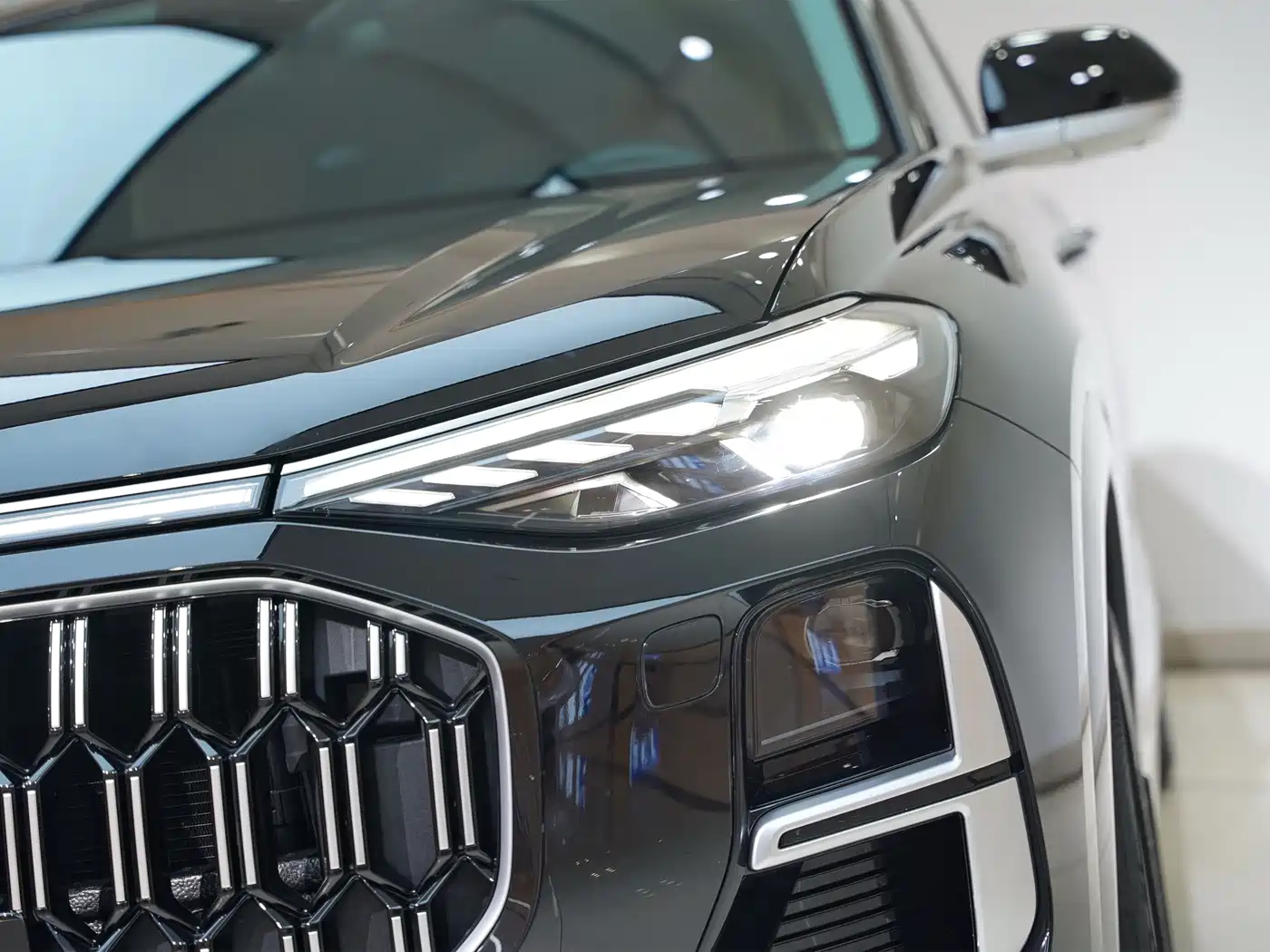 Audi Q6 2024 2024 45 TFSI quattro Qi Yun Yu Lin Package 6-seater