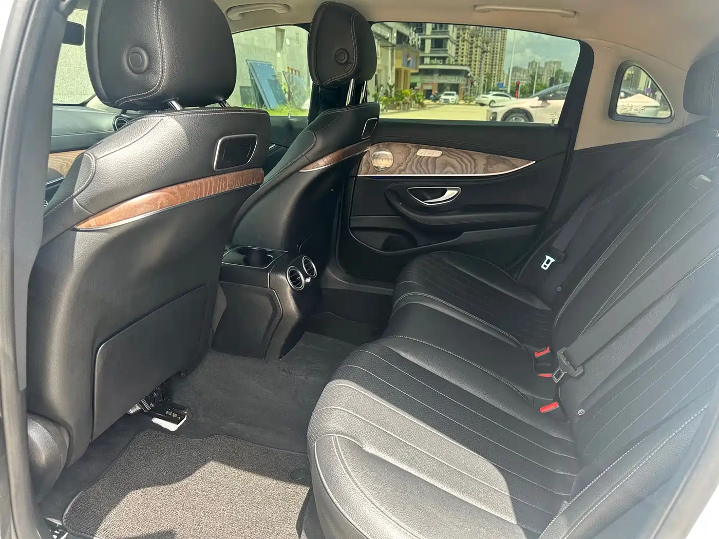 Mercedes-Benz E-Class 2016 E 200 L фото 5