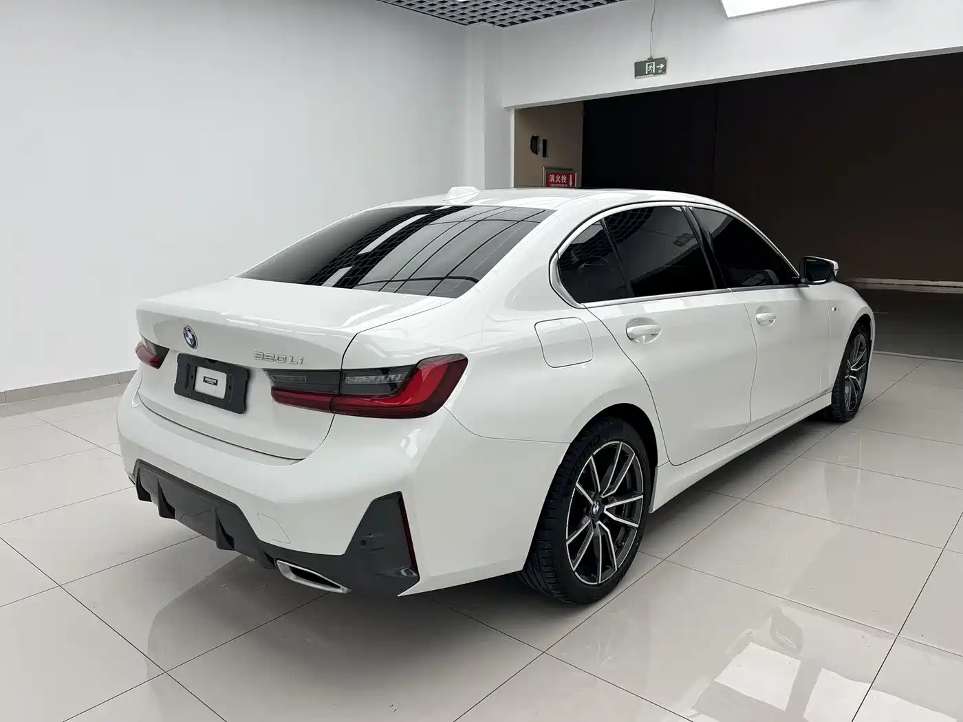 BMW 3-SERIES
