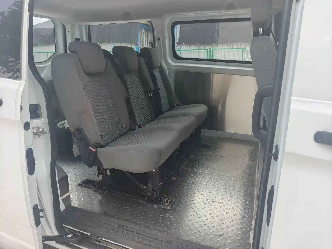 Ford Transit 2020 2019 2.0T Diesel Business Travel Short Wheelbase Low Roof 7-seater China VI