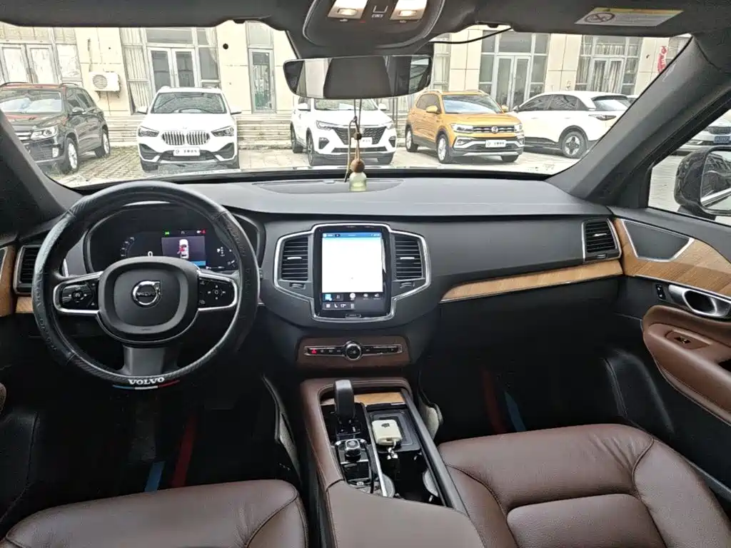 Volvo XC90 2024 2024 B5 Smart Luxury 5-Seater