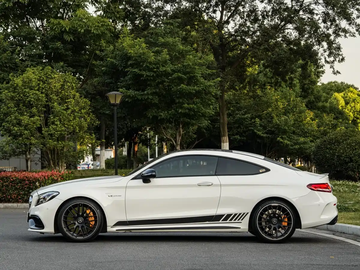 Mercedes-Benz C-Class AMG 2016 AMG C 63 Coupe фото 3