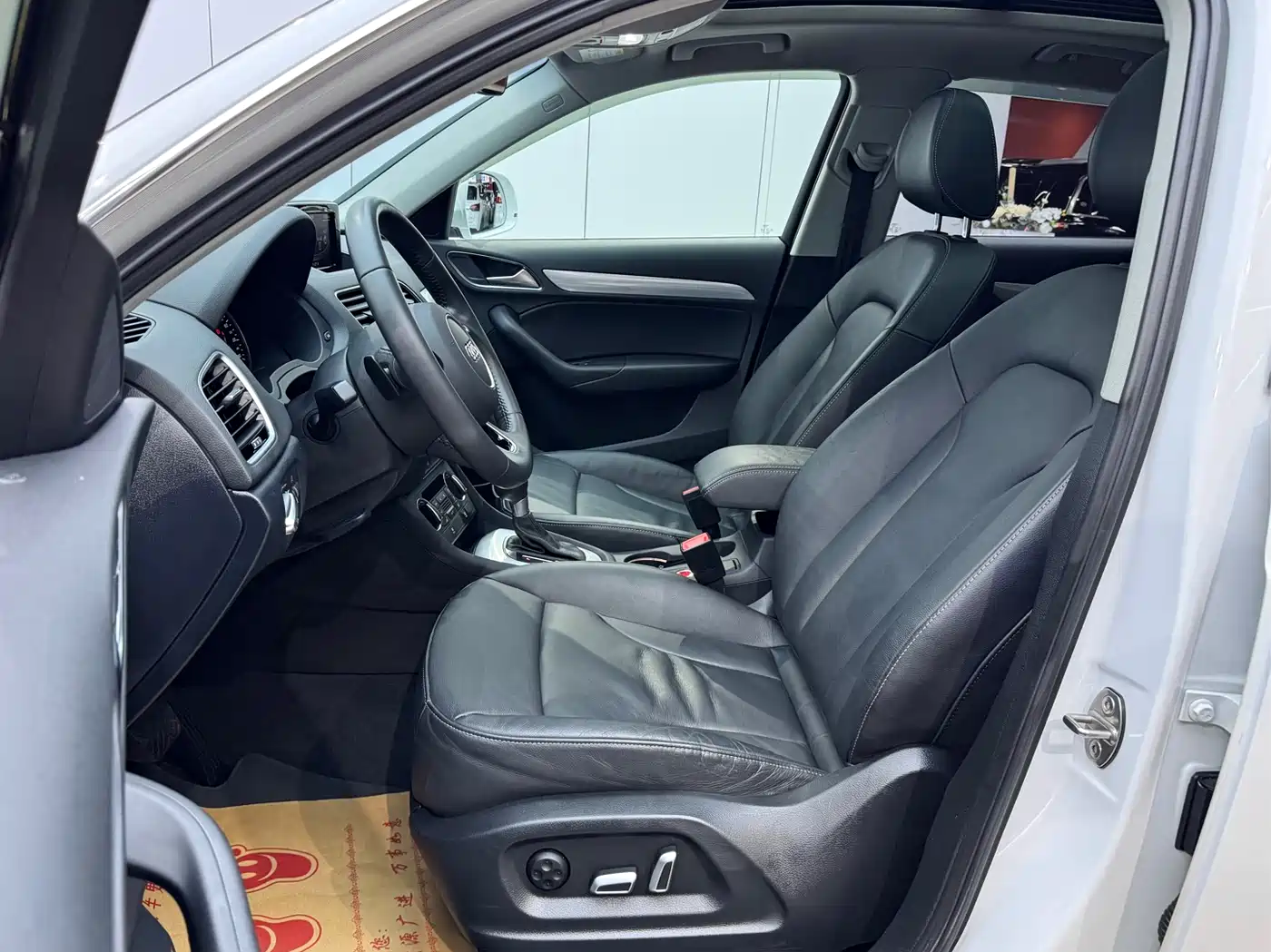 Audi Q3 2018 30th Anniversary Edition 30 TFSI Style фото 12