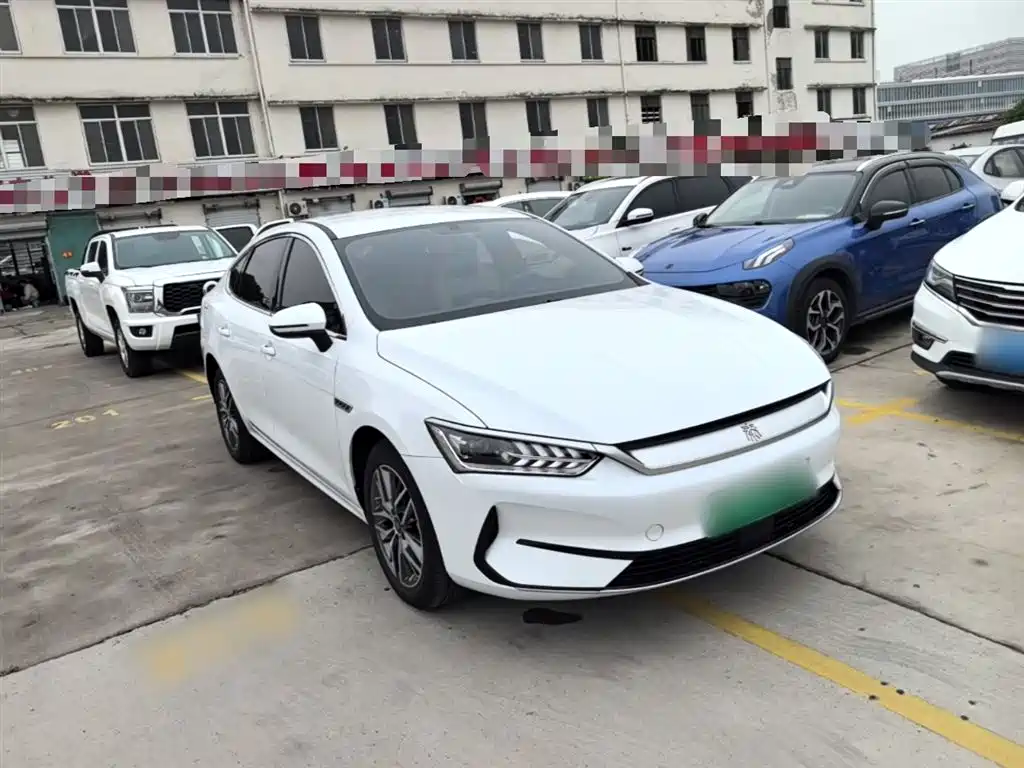 BYD Qin PLUS 2024 Glory Edition EV 420KM Leading фото 4