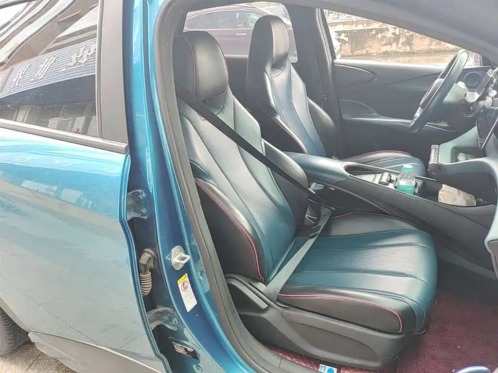 BYD Dolphin 2021 401km Knight Edition фото 25