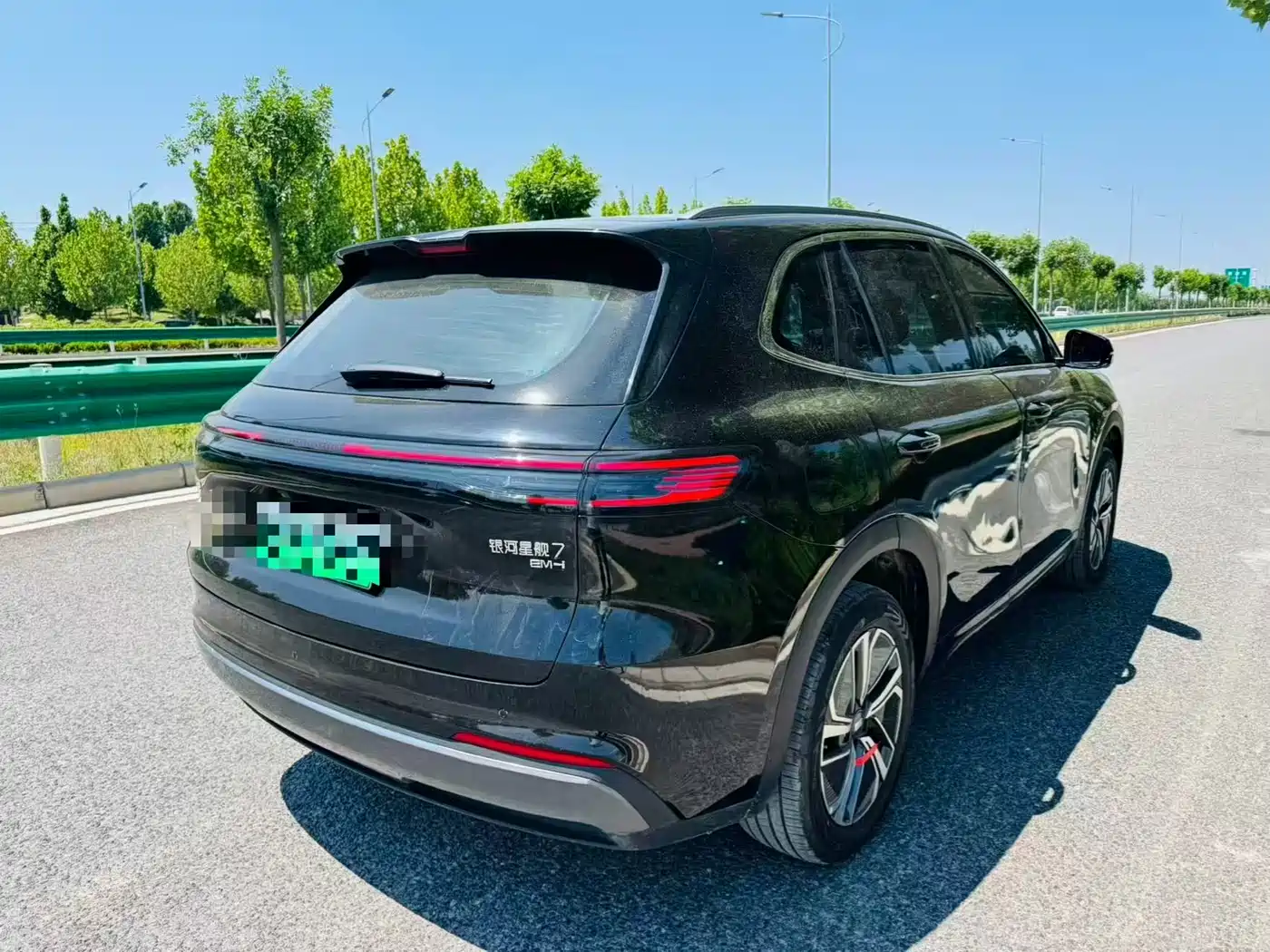 Geely Galaxy Galaxy Starship 7 EM-i 2025 120km Navigation Edition фото 8