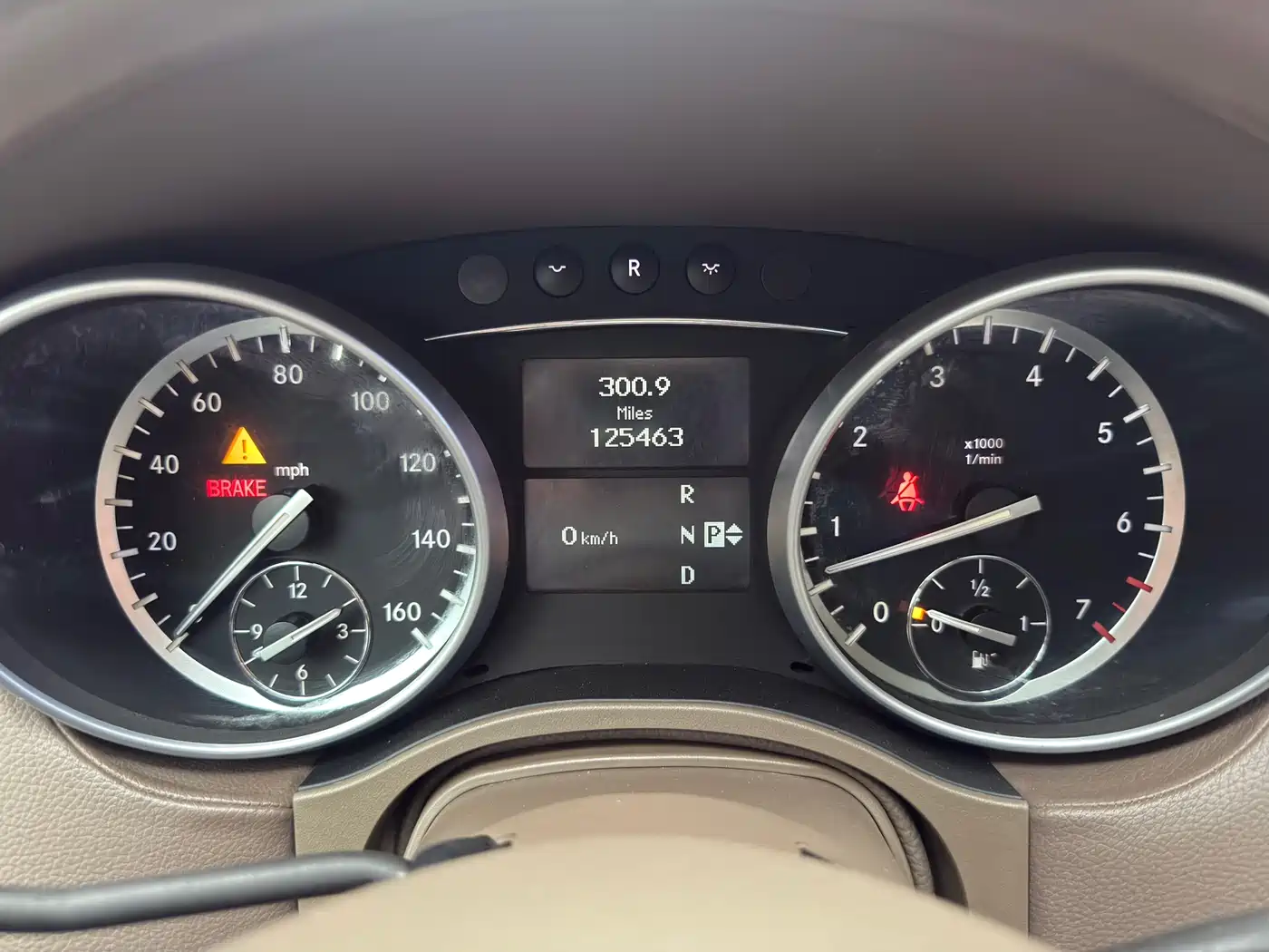 Mercedes-Benz GL-Class фото 10