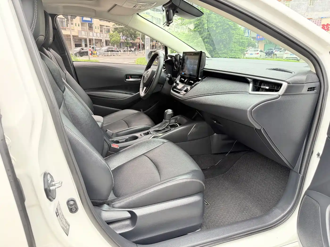 Фото 7 - Toyota Corolla