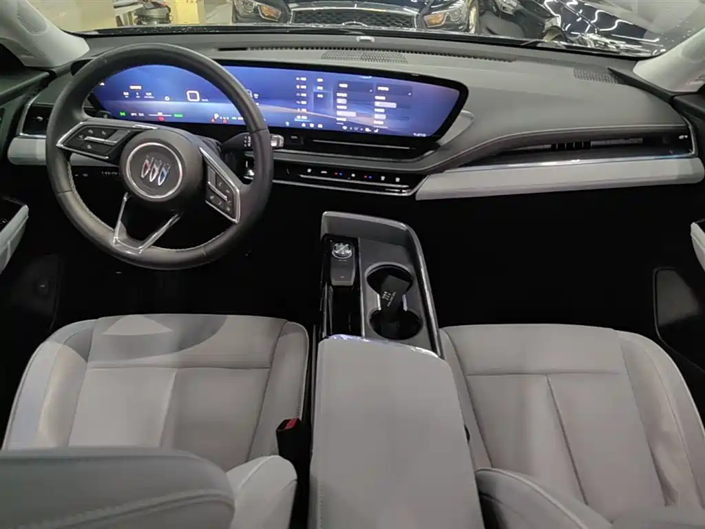 Buick E5 2023 Premium Standard Range Edition фото 10