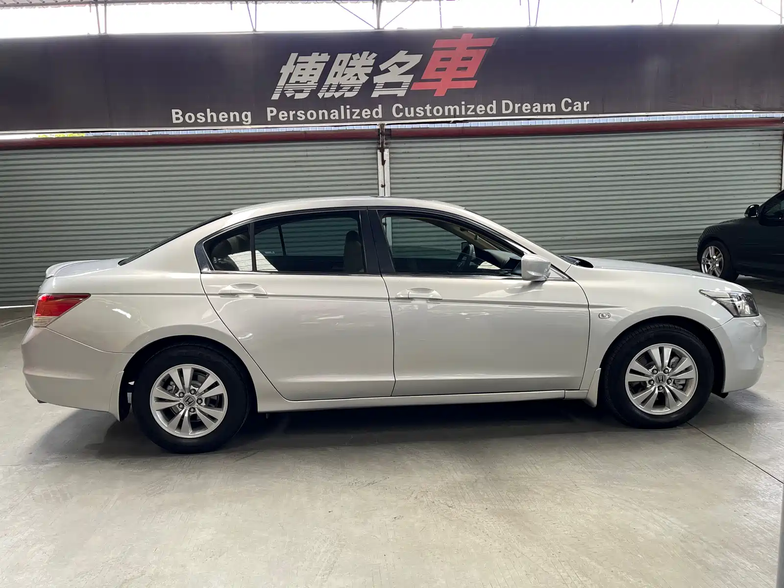 Photo 10 - Honda Accord