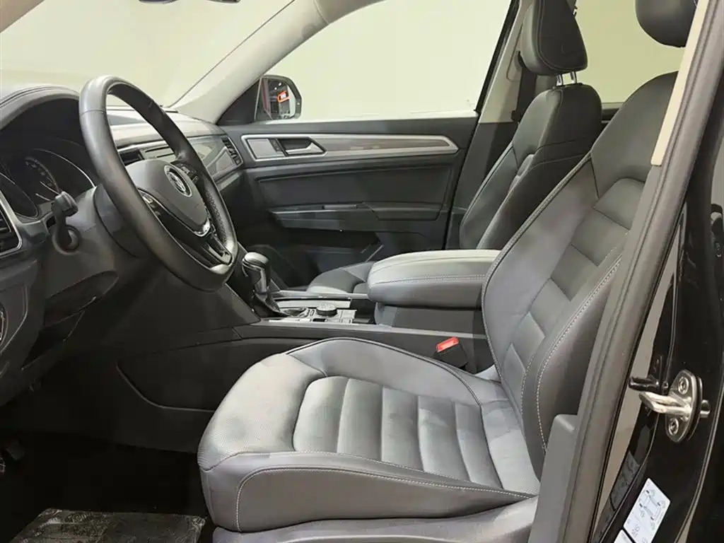 Volkswagen Teramont 2019 380TSI 4WD Luxury Edition China VI фото 19