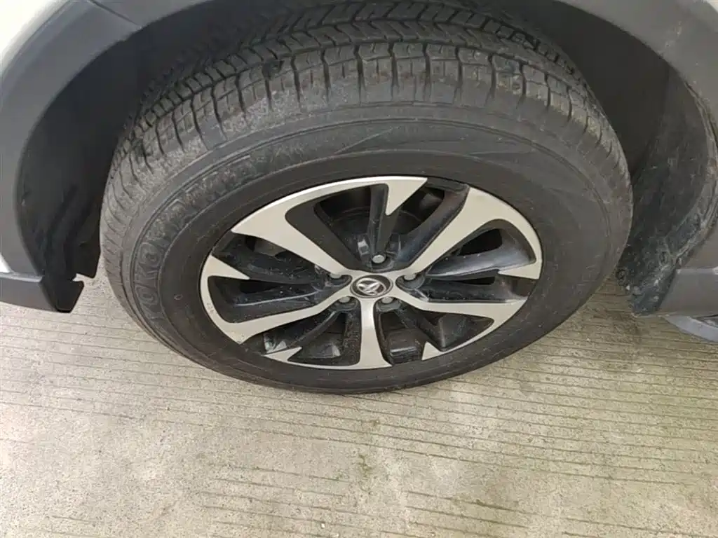 Toyota RAV4 Rongfang 2019 2.0L CVT 2WD Zhishang Edition China VI фото 23