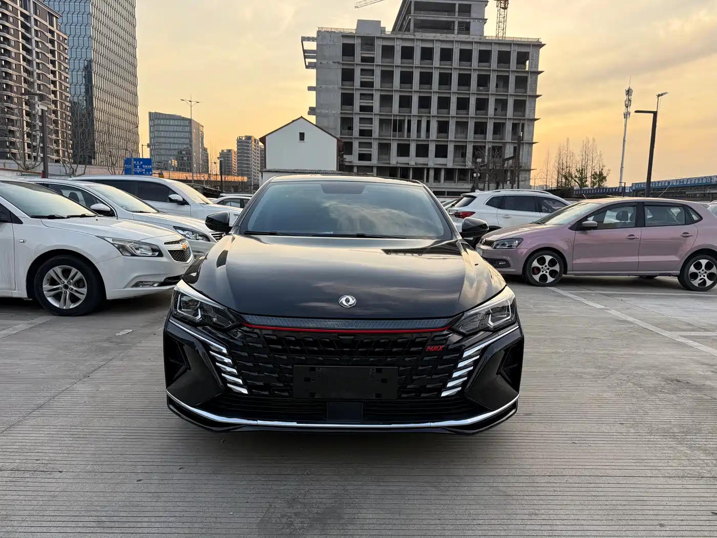 DONGFENG YI HYUN MAX