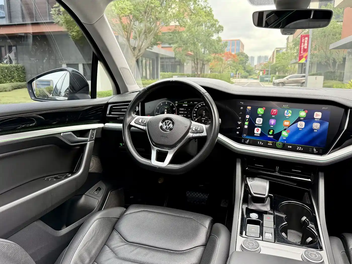 Volkswagen Touareg 2019 2.0TSI Sharp Wing Edition China VI фото 18