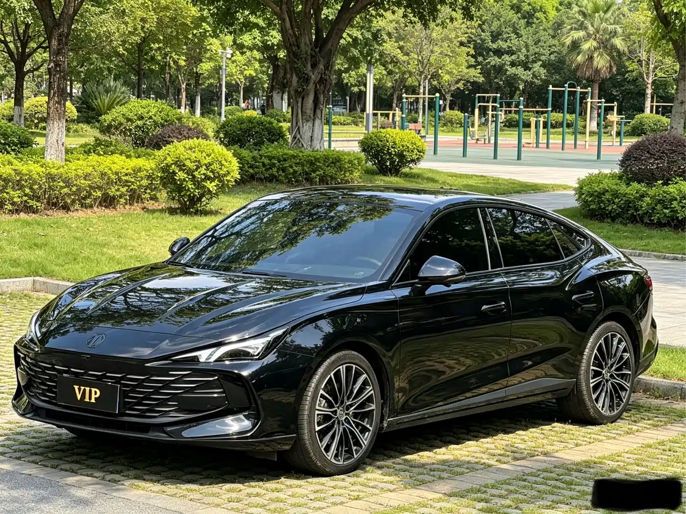 Фото 1 - MG MG7
