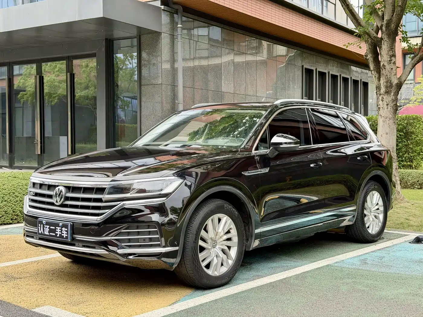 Volkswagen Touareg 2019 2.0TSI Sharp Wing Edition China VI