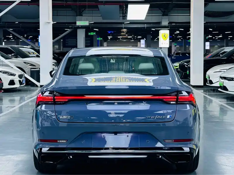 GEELY AUTOMOBILE XINGRUI