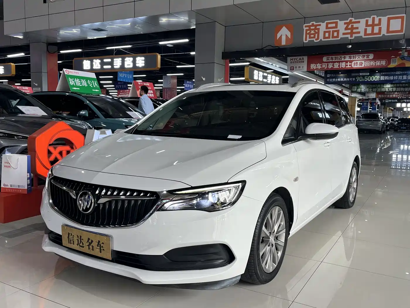 BUICK GL6