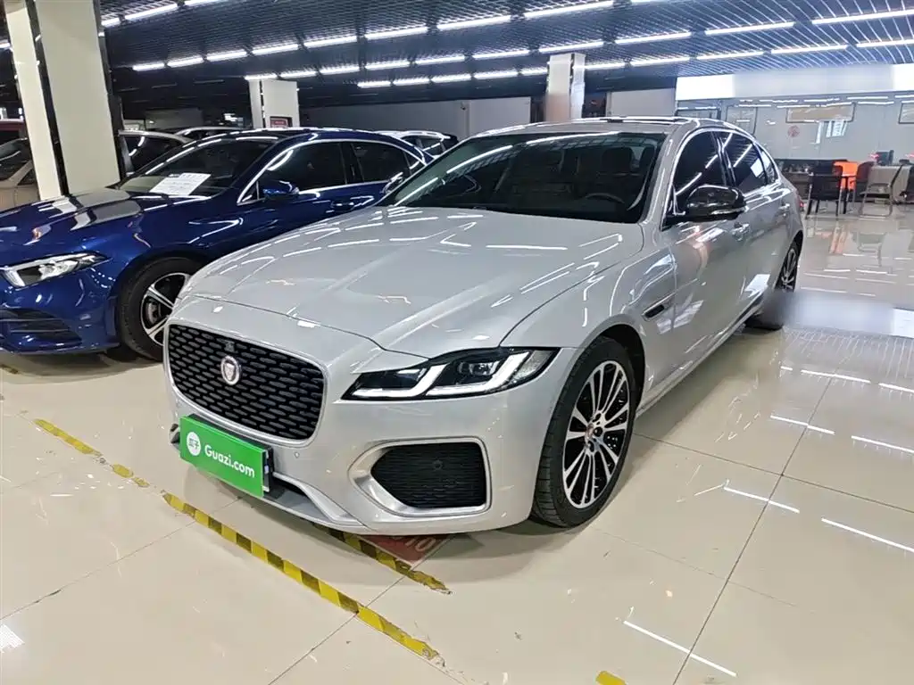 Jaguar XFL 2024 2.0T P250 2WD Premium Luxury