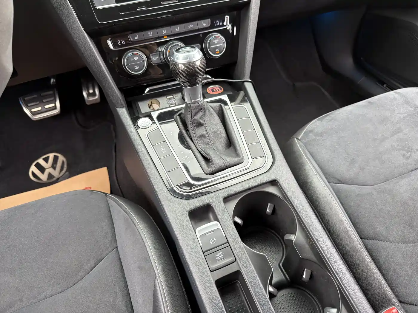 Volkswagen FAW-Volkswagen CC 2019 330TSI Luxury Appearance (China V) фото 11