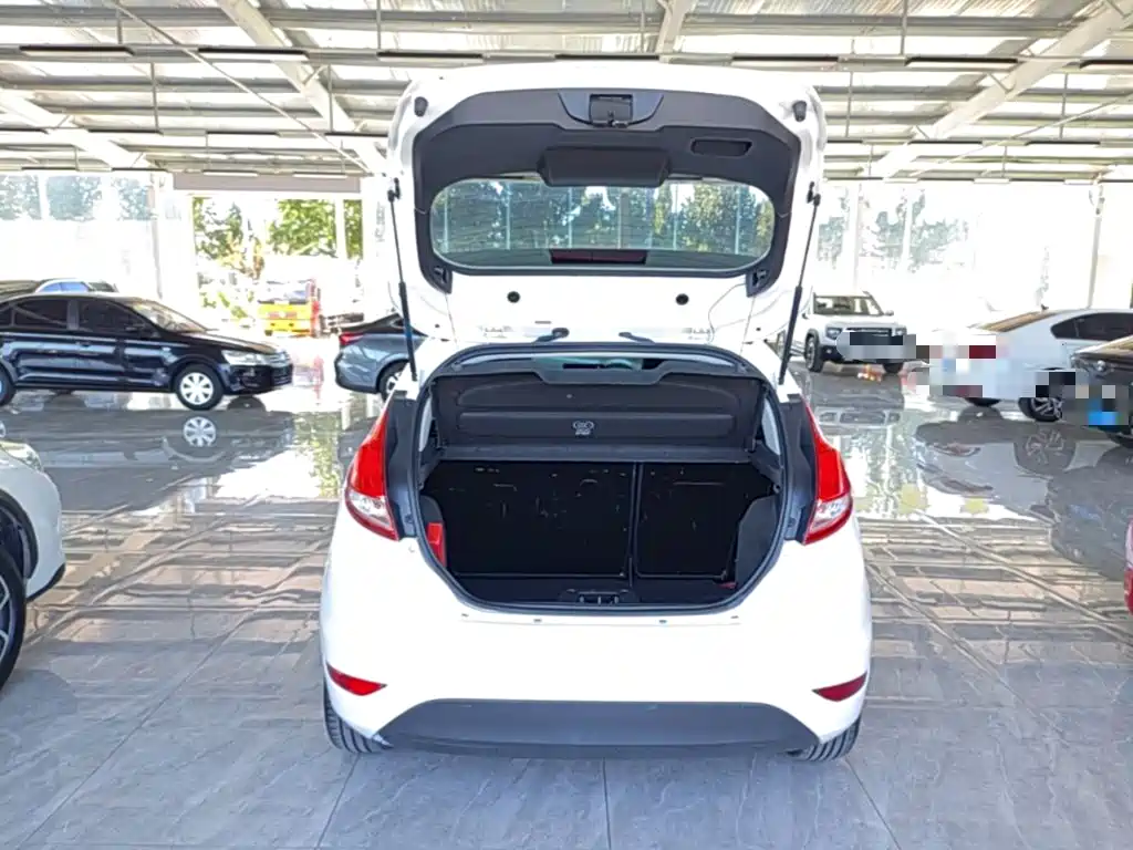 Ford Fiesta 2014 2013 Hatchback 1.5L Automatic Fashion