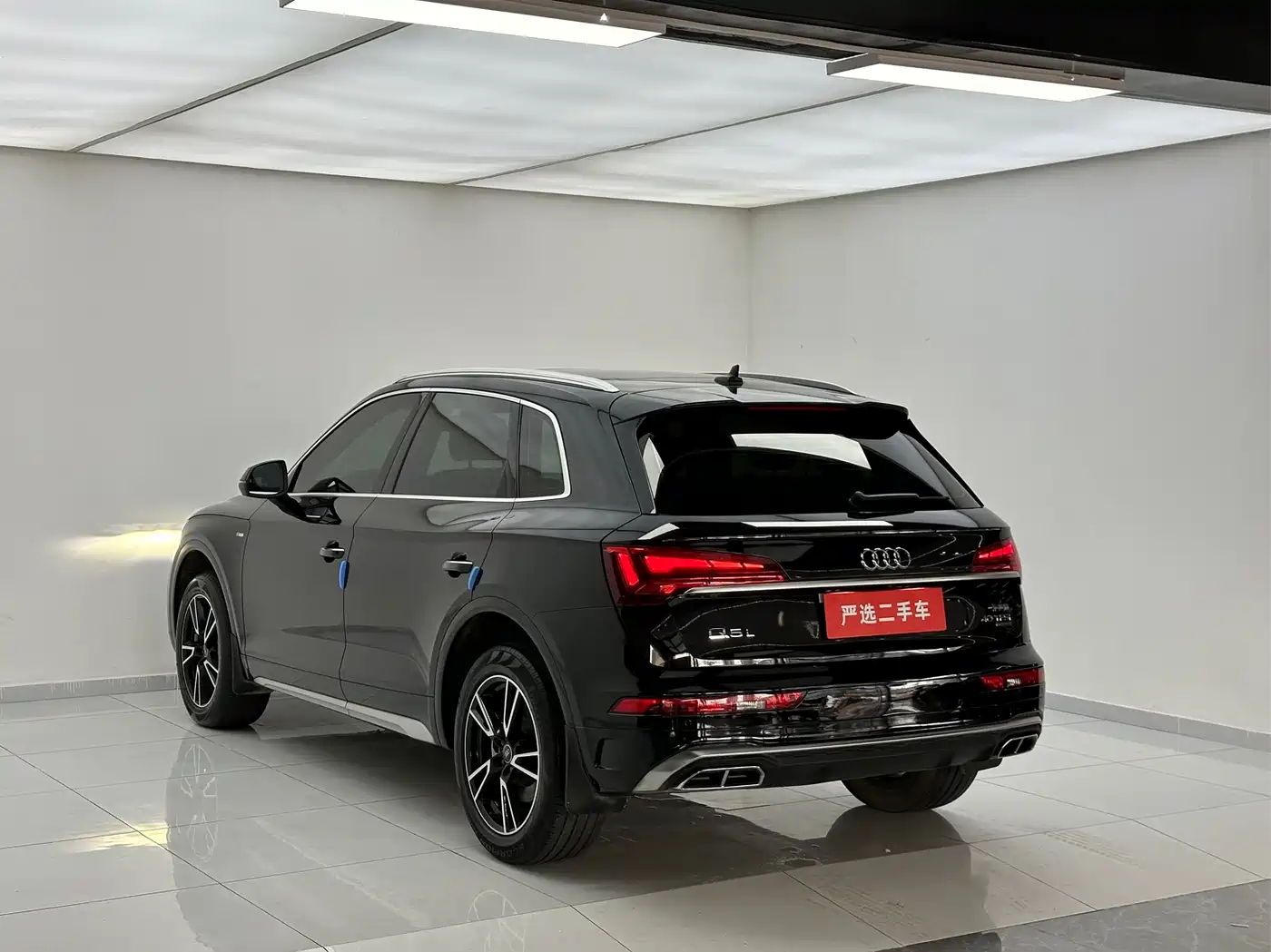 Audi Q5L 2022 40T Fashion Dynamic фото 9