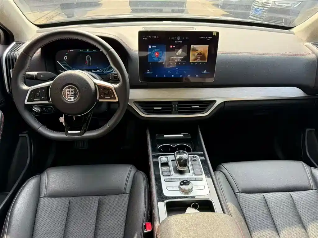 BYD Tang New Energy 2018 DM 2.0T AWD Smart Connection Enjoy Edition 7-Seater China V фото 6